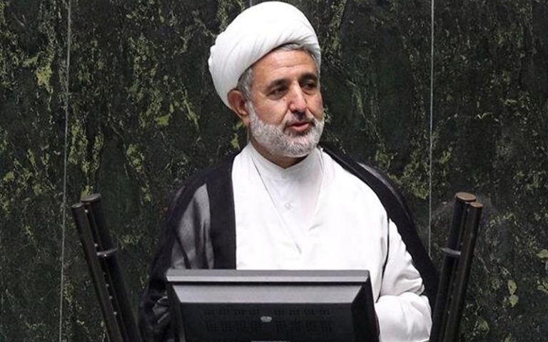 نوسان بازار ارز، فضاسازی دشمن برای تاثیر بر مذاکرات است