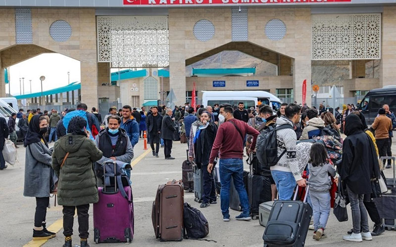 هتل‌های وان با ایرانی‌ها پر شد