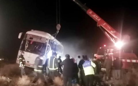 واژگونی اتوبوس اصفهان - بندر عباس در شهربابک