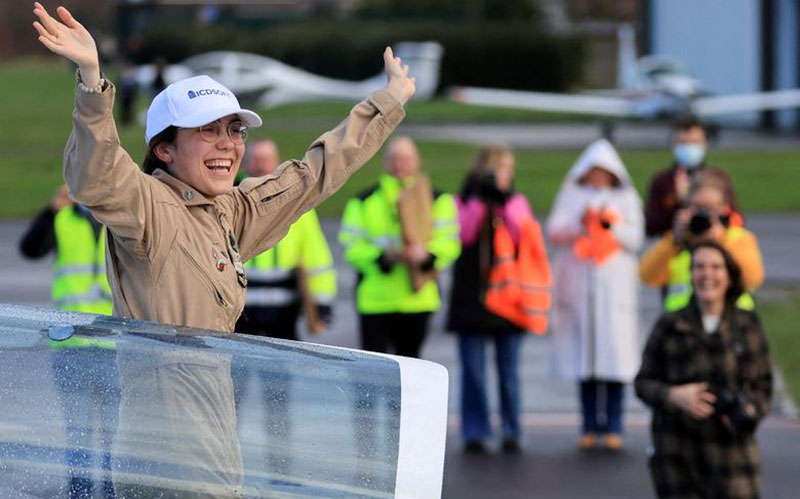 دیدنی های امروز؛ از نخستین فرمانده زن کشتی جنگی آمریکایی تا بانوی خلبانی که دور دنیا پرواز کرد