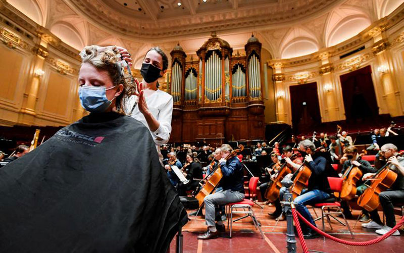 دیدنی های امروز؛ از نخستین فرمانده زن کشتی جنگی آمریکایی تا بانوی خلبانی که دور دنیا پرواز کرد