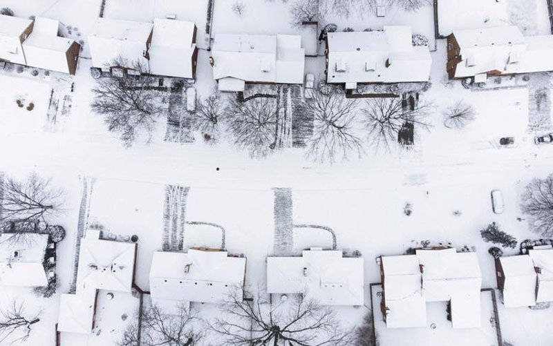 دیدنی های امروز؛ از توفان های برفی تا کنسرت التون جان