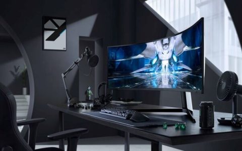 نخستین مانیتور 4K و 240 هرتز جهان توسط سامسونگ رونمایی شد