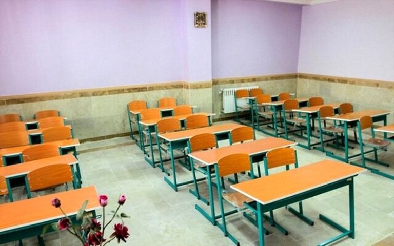 مدارس غیردولتی متخلف