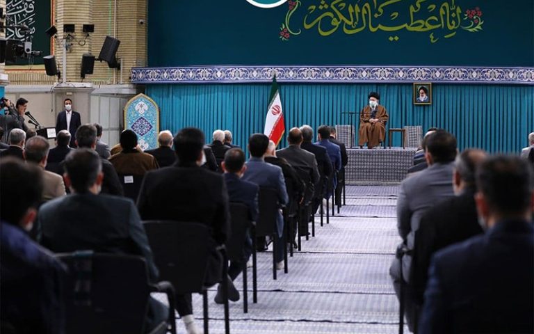 مقام معظم رهبری: هیئت ، کانون جهاد تبیین است