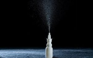 پیشگیری ۸ ساعته از ابتلا به کرونا با اسپری بینی