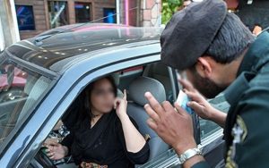 کشف حجاب جرم است؛ برخورد می‌کنیم