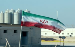 «بازتاب» سعادت شریفی پور - رسانههای معتبر خارجی در ساعات گذشته از تحولات و رویدادهای مرتبط با ایران غافل نبوده و مطالب قابلتأملی را پیرامون مسائل مرتبط با ایران به رشته تحریر درآوردند مثل پایگاه خبری المانیتور، نشریه اویل پرایس و خبرگزاری اسپوتنیک بر موضوعاتی چون ایران چند ایران هرگز به مذاکرات هسته ای امیدی ندارد، صادرات نفت ایران به بیش از یک میلیون بشکه در روز رسید، ایران به ضمانت عدم تحریم نیاز دارد، نوشتند.