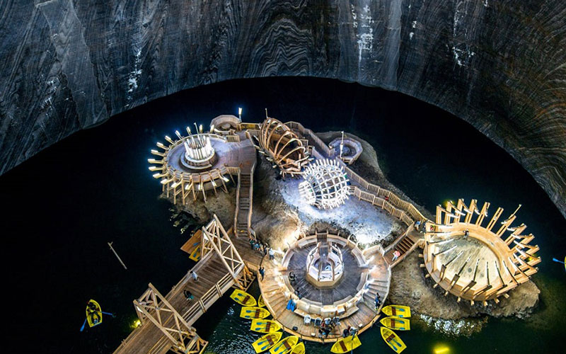 6 مورد از جالبترین و عجیبترین جاذبه های زیرزمینی جهان /عکس