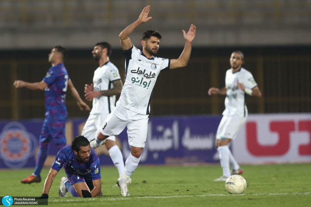 استقلال+هوادار