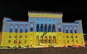 جهان به رنگ پرچم اوکراین درآمد