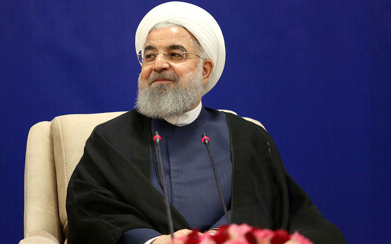 حسن روحانی «دولت سایه» تشکیل می‌دهد