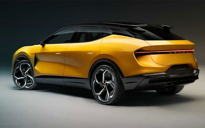 کراس اوور برقی لوتوس از راه رسید