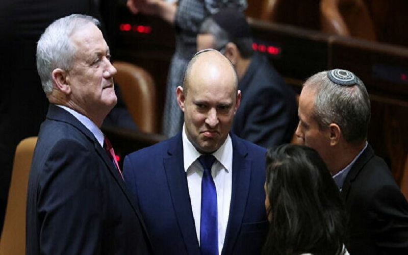 «بازتاب» سعادت شریفی پور - رسانه‌های معتبر خارجی در ساعات گذشته از تحولات و رویدادهای مرتبط با ایران غافل نبوده و مطالب قابل‌تأملی را پیرامون مسائل مرتبط با ایران به رشته تحریر درآوردند مثل هفته نامه نیوزویک، روزنامه گاردین و روزنامه الشرق الاوسط بر موضوعاتی چون اسرائیل و جمهوری خواهان با توافق هسته ای مخالف هستند، مراد طاهباز، از زندان ایران به اتاق هتل نقل مکان کرد، توافق هسته ای قریب الوقوع است، نوشتند.