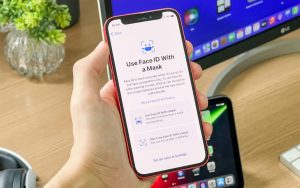 Face-ID-with-Mask-iPhone-iOS-15.4-1-scaled-e1647323134682
