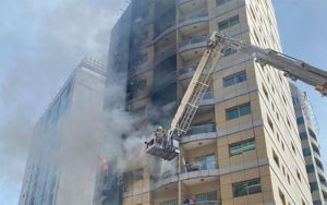 حریق گسترده در یک ساختمان مسکونی در دبی