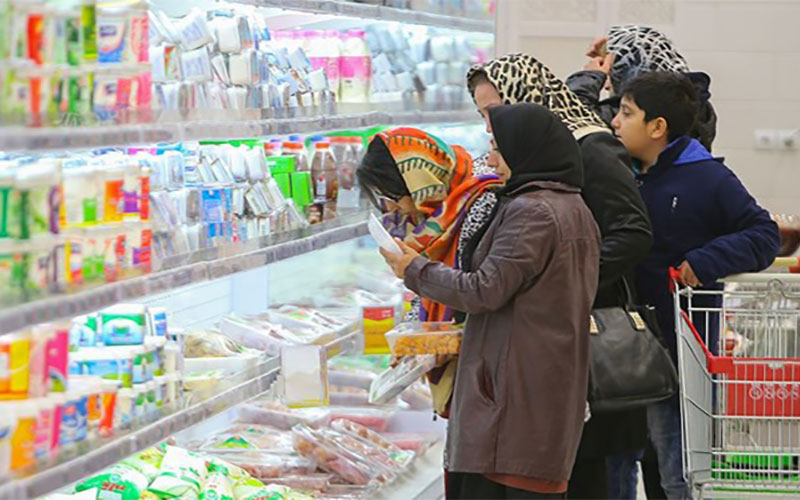 قیمت مصرف‌کننده در کنار قیمت تولیدکننده روی کالاها درج می‌شود