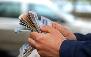 .قیمت ۲۲ ارز در بازار بین بانکی نزولی شد