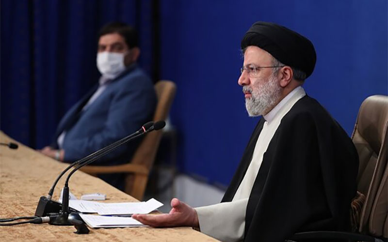 مدارس و دانشگاه‌ها از ۱۴ فروردین باید به شکل حضوری فعال باشند