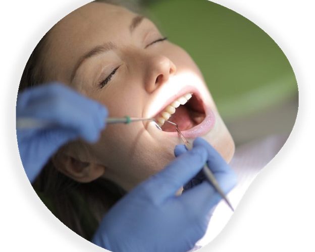 کلینیک دندانیزشکی گلزار