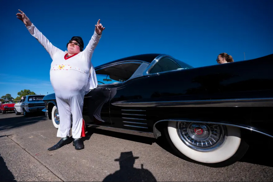 جشنواره "الویس پریسلی" در شهر "پارکس" 