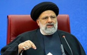 «بازتاب» - رسانه‌های معتبر خارجی در ساعات گذشته از تحولات و رویدادهای مرتبط با ایران غافل نبوده و مطالب قابل‌تأملی را پیرامون مسائل مرتبط با ایران به رشته تحریر درآوردند مثل خبرگزاری رویترز و اندیشکده اوراسیاریویو بر موضوعاتی چون ایران از آمریکا می خواهد برخی تحریم ها را به عنوان حسن نیت لغو کند، ازدواج کودکان در ایران، واقعیتی دردناک است، ایران از حقوق هسته ای عقب نشینی نمی کند، نوشتند.