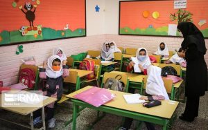 «بازتاب» سعادت شریفی پور - رسانههای معتبر خارجی در ساعات گذشته از تحولات و رویدادهای مرتبط با ایران غافل نبوده و مطالب قابلتأملی را پیرامون مسائل مرتبط با ایران به رشته تحریر درآوردند مثل شبکه خبری الجزیره و اندیشکده اوراسیاریویو بر موضوعاتی چون زنان ایرانی خشونت در صنعت سینما را محکوم کردند، طالبان با تامین آب ایران موافقت کردند، ایران بعد از دو سال مدارس را به طور کامل بازگشایی کرد، نوشتند.