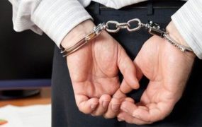 بازداشت ۸ کارمند دولتی در اهواز به اتهام اخذ رشوه