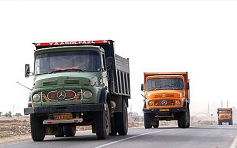 تردد کامیون‌ها و تریلرها در روز ۱۳ فروردین ممنوع