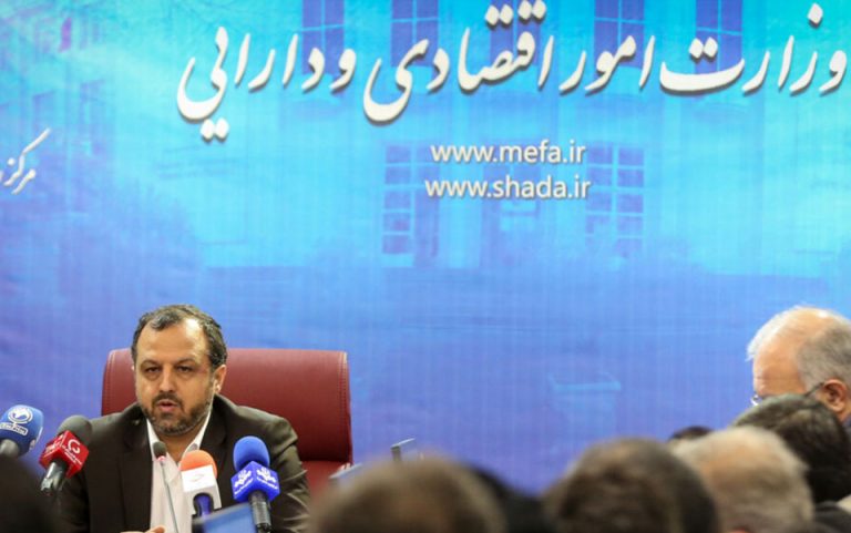 مراجعه تعدادی از ابر بدهکاران به بانک‌ها برای پرداخت بدهی‌