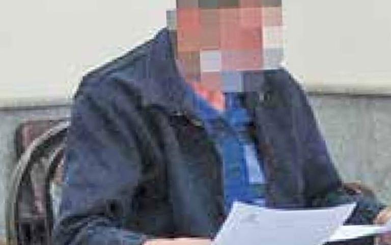 مرد عصبانی مادرش را از بالکن به خیابان پرت کرد