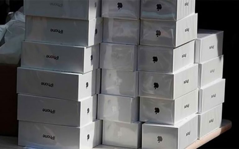 موبایل با واردات 4.1 میلیارد دلاری، صدرنشین شد