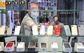 واردات موبایل‌های بالای ۶۰۰ دلار متوقف شد