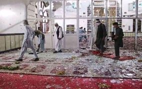 ۵ شهید و ۶۵ زخمی در انفجار مسجد شیعیان در مزار شریف افغانستان