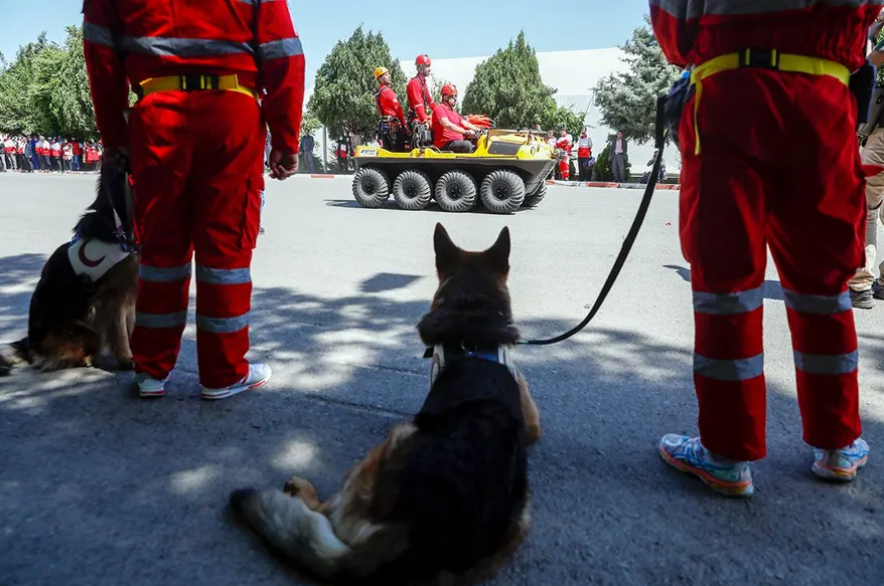 دیدنی های امروز؛ از خبرنگارکُشی اسراییل تا قبر نمادین پوتین در اوکراین مراسم یکصدمین سالگرد تاسیس جمعیت هلال احمر ایران