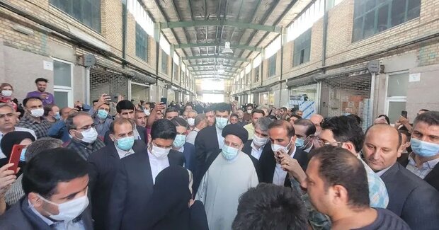 رئیس‌جمهور در میدان بهمن تهران