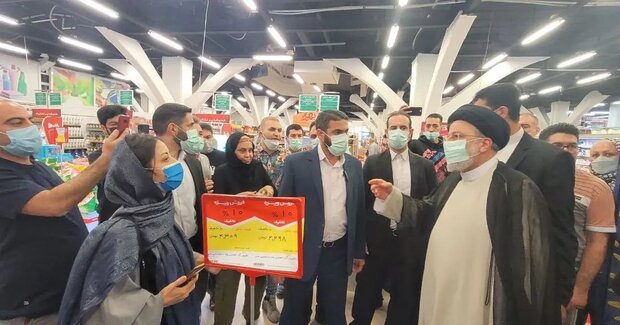 رئیس‌جمهور در میدان بهمن تهران