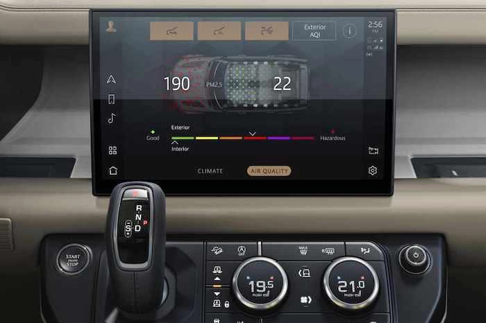 Land Rover Defender 130 2