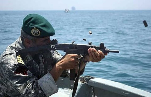 درگیری نیروی دریایی ایران با دزدان دریایی در عدن