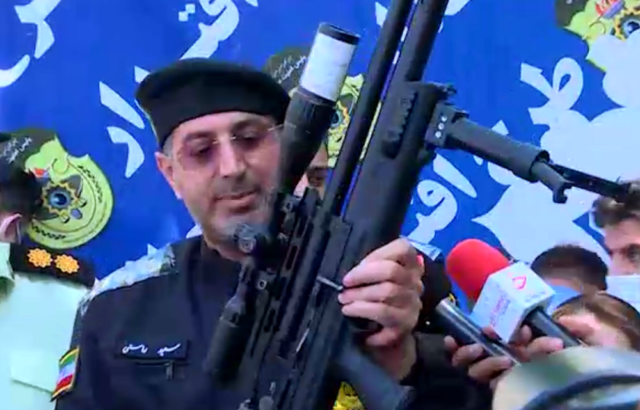 کشفیات سلاح و ادوادت عجیب و غریب پلیس از مجرمان/ فیلم