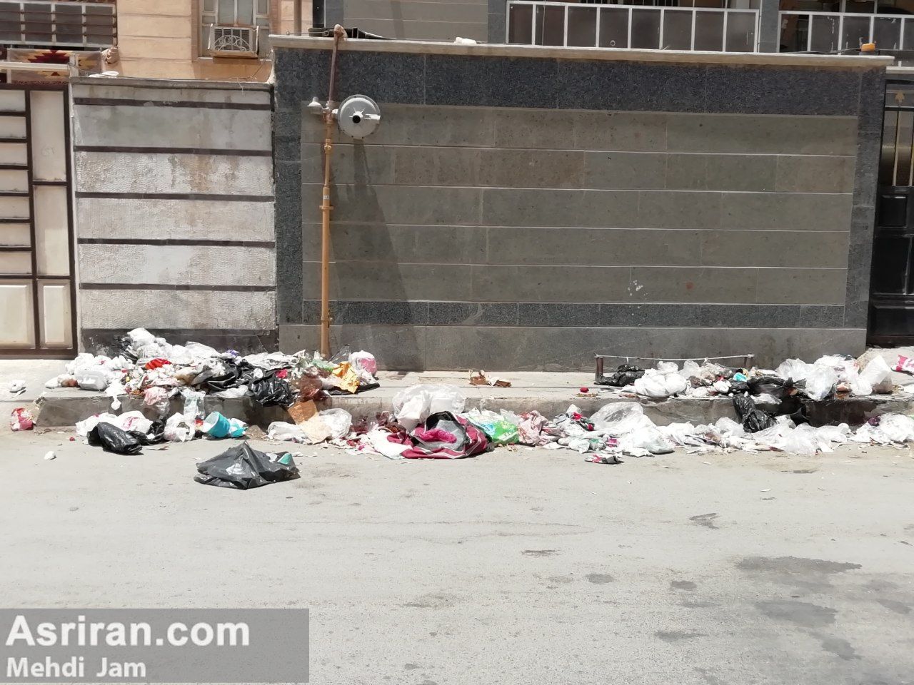 انباشته شدن زباله در محله مرفه اهواز