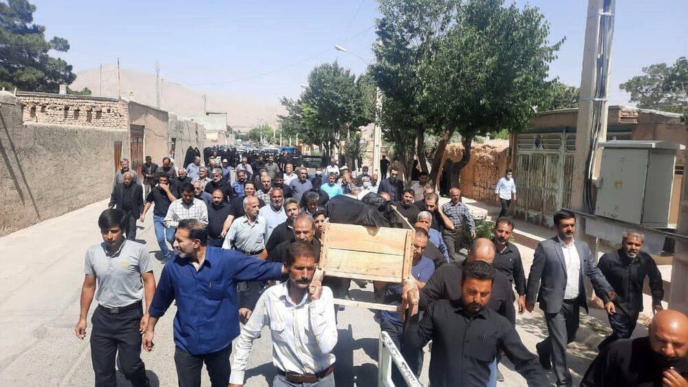 خاکسپاری عبدالباقی بعد از 22 روز در دهاقان اصفهان