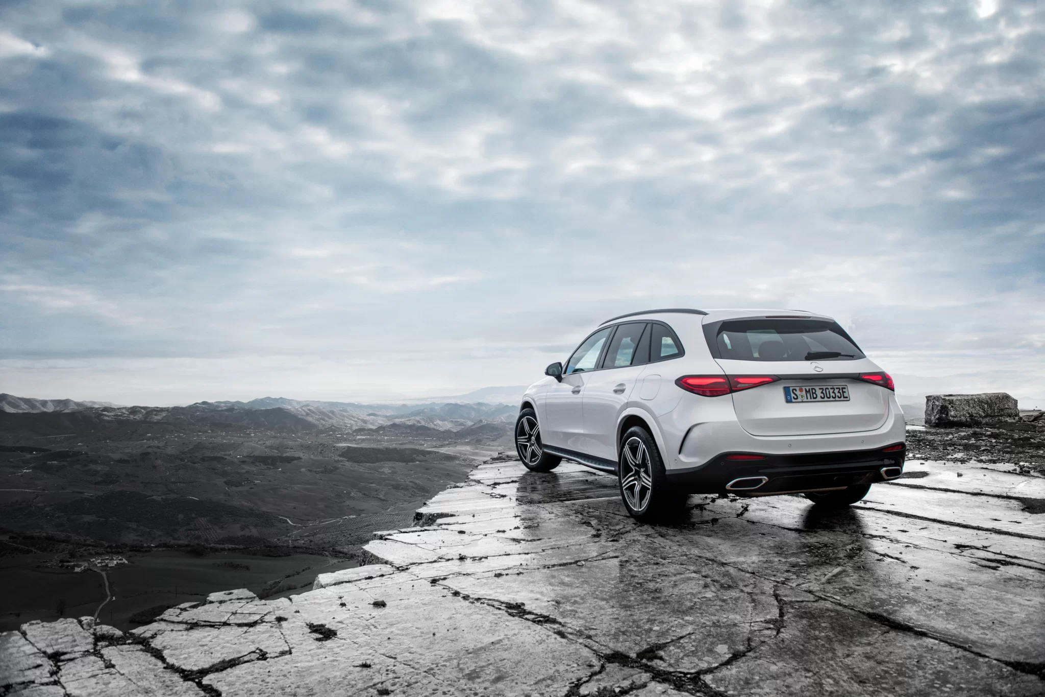 Mercedes Benz GLC 2 2048x1365 1