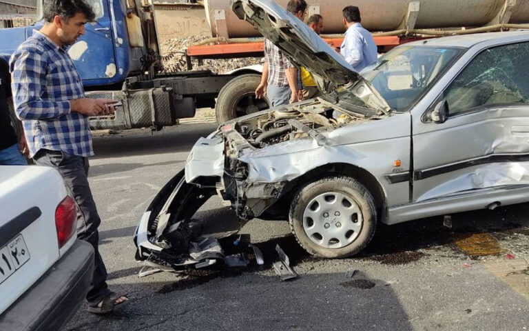 تصادف یک کامیون با ۹ دستگاه خودروی سواری در دماوند