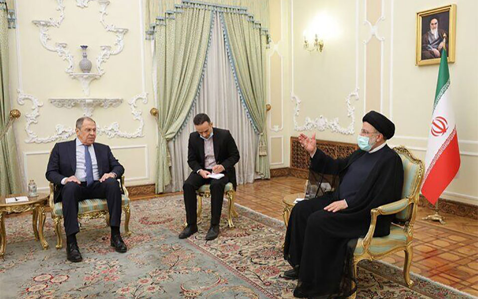 رئیس‌جمهور: هر گونه حضور نظامی بیگانه در دریای خزر ممنوع است