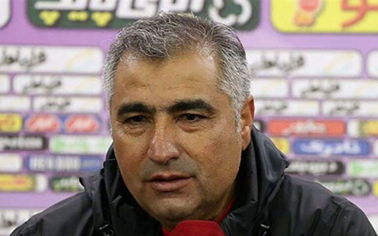 ساکت الهامی سرمربی هوادار شد