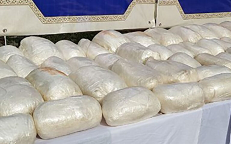 سلطان کویر سرشبکه باند قاچاق بازداشت شد
