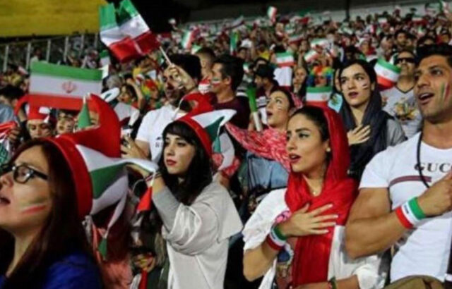 وزیر ورزش حضور زنان در ورزشگاه را تضمین کرد