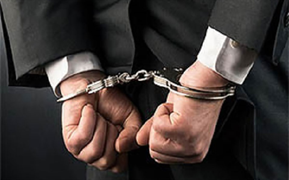 ۱۲ اخلالگر اقتصادی و ابر بدهکار بانکی دستگیر شدند