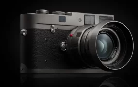 لایکا M-A Titan